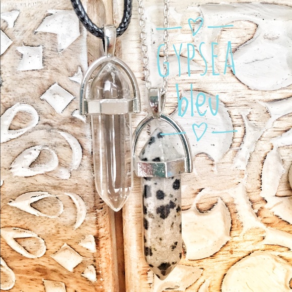 SOLD‼️ Clear Crystal Quartz Pendant 🌴 - Picture 2 of 4